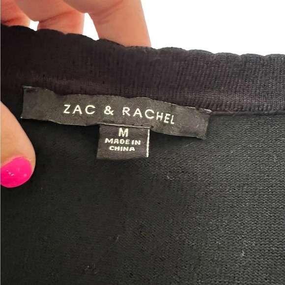 New with tags size medium Zac and Rachel black v neck sweater - Picture 2 of 2